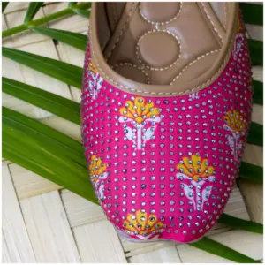 Traditional Footwear Jutti - Coral