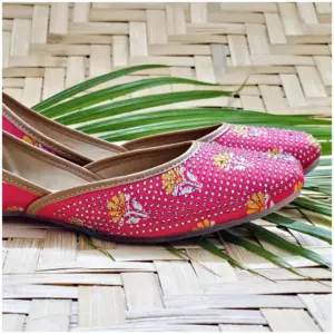 Traditional Footwear Jutti - Coral