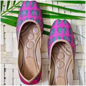 Traditional Footwear Jutti - Pink - AmbarTaara Designs