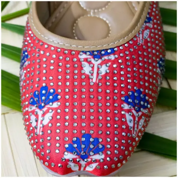 Traditional Footwear Jutti - Red - AmbarTaara Designs