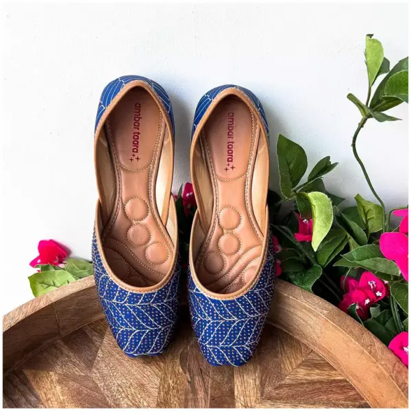 Traditional Footwear Jutti - Indigo Leaf - AmbarTaara Designs